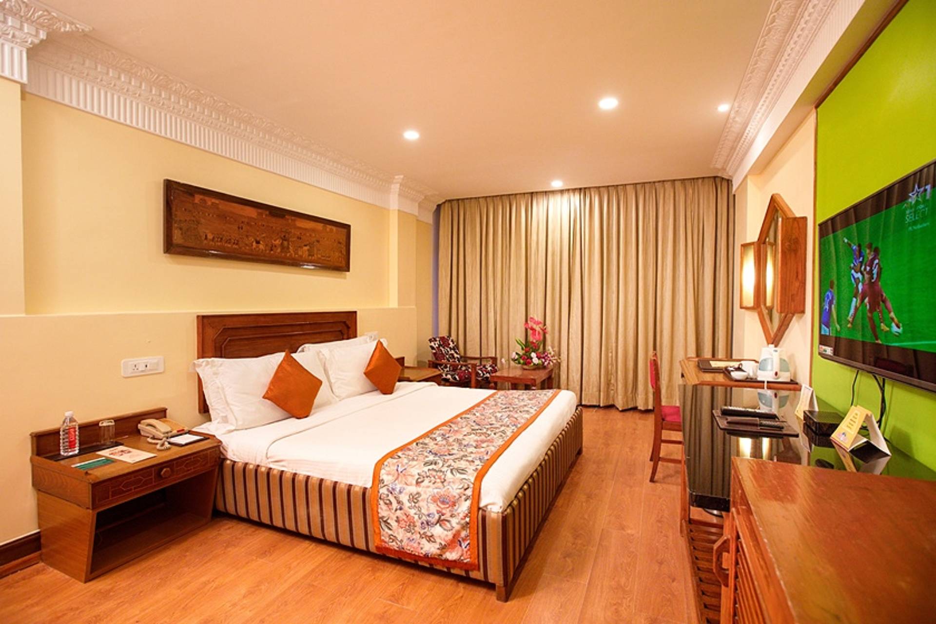 Chennai Executive Room Ambassador Pallava Bed