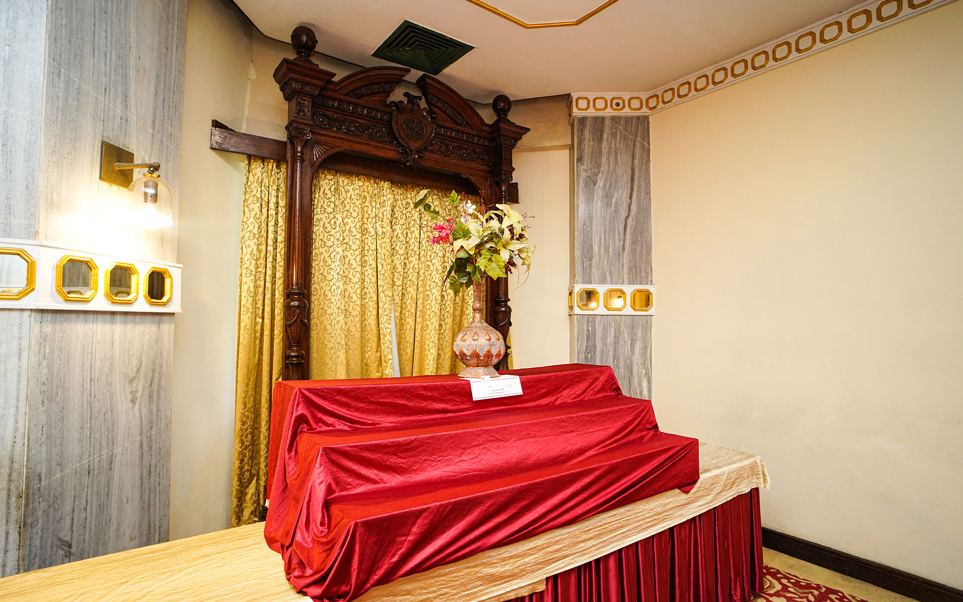 diwan-e-khas-ambassador-ajanta-aurangabad